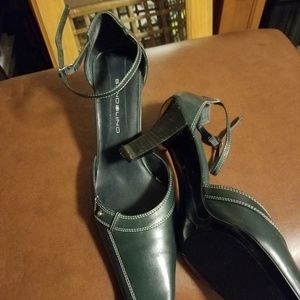 Gently Used ladies Ankle Strap Pumps